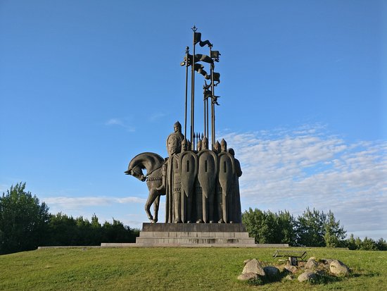 монумент дружина Александра Невского
