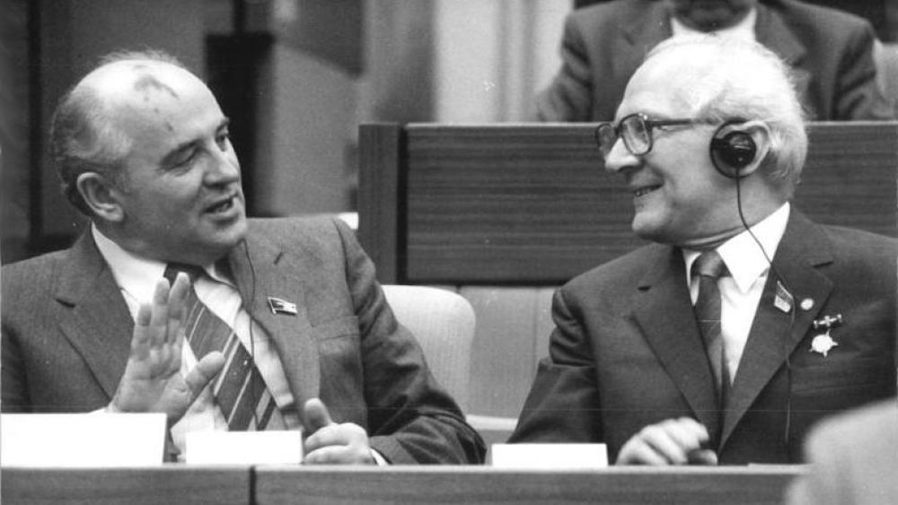 Горбачев и Эрих Хонеккер