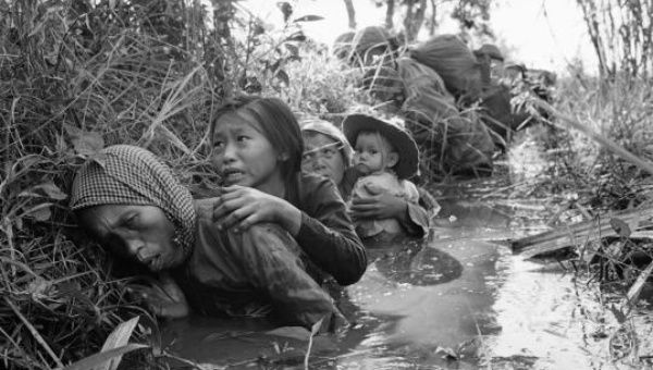 мирные вьетнамские жители
