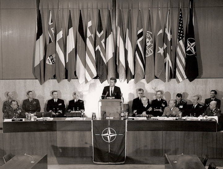 Джон Кеннеди в НАТО