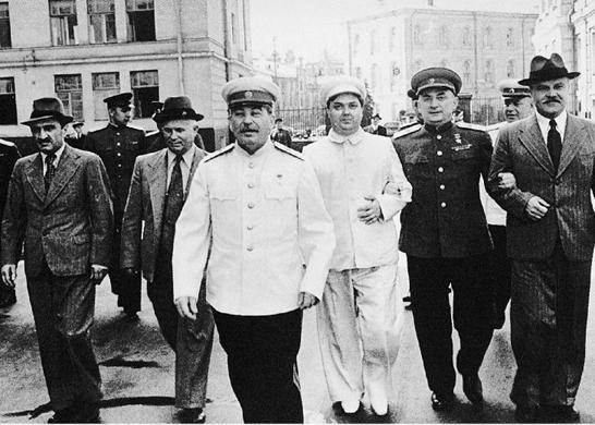 Сталин и Хрущев