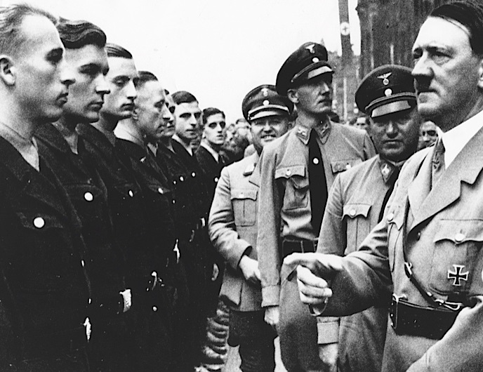 Гитлер с новобранцами